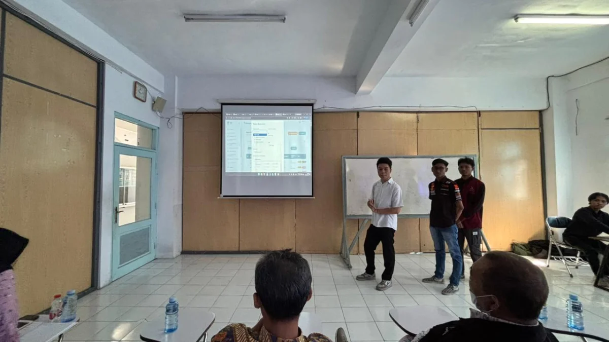 Thumbnail Rapat Demo & Presentasi Sistem Penjadwalan Perkuliahan Mahasiswa Semester 8 Universitas Tiga Serangkai